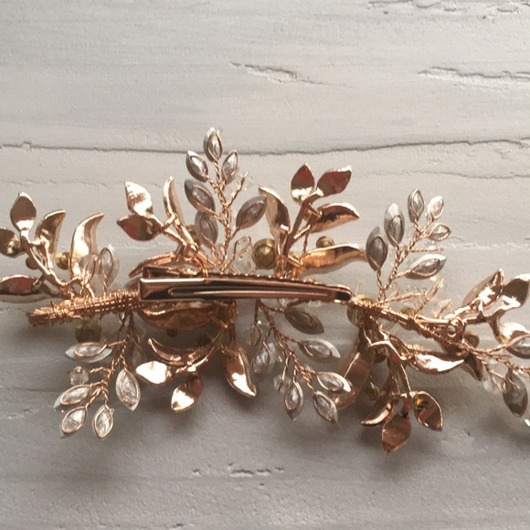 Bridal Hair Clip in Rose Gold - Picture 4 of 5